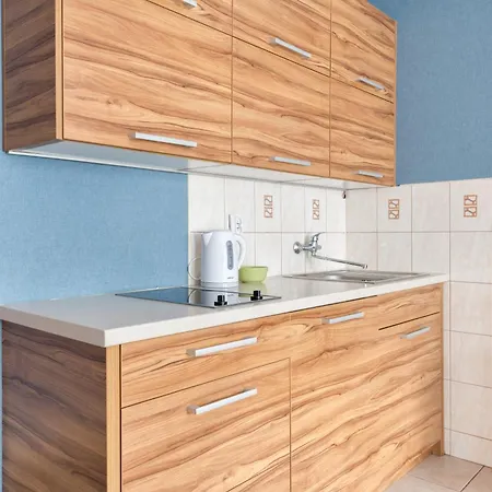 Apartment Smart With Parking & Balcony In By Renters Sopot